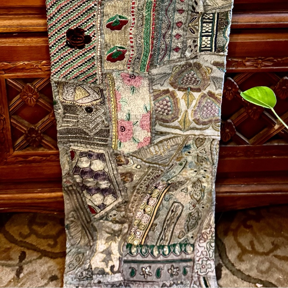 Vintage Patchwork India handmade beaded table runner - Picture 2 of 8